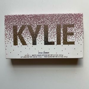 Kylie Jenner Matte Lip Kit